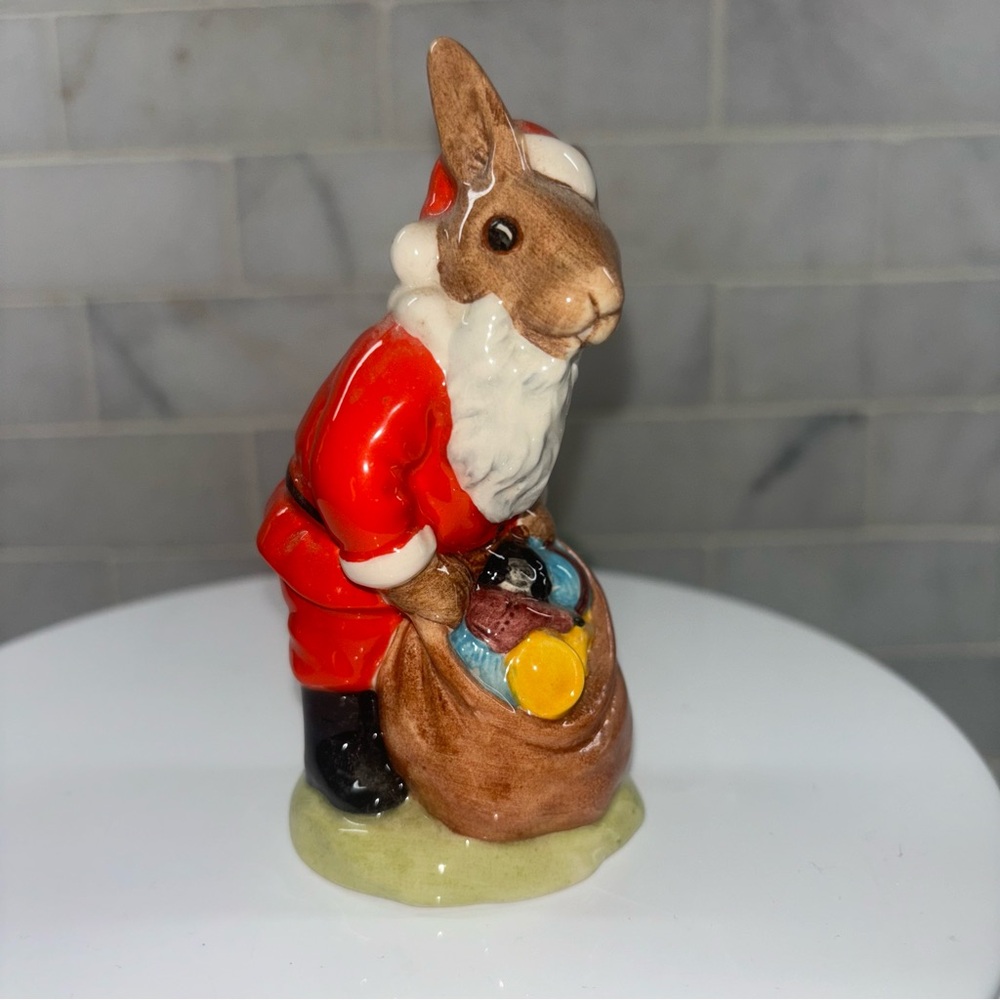 Vintage Royal Doulton, Bunnykins Santa Figurine with Bag of Gifts